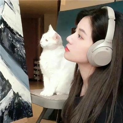 他不是我